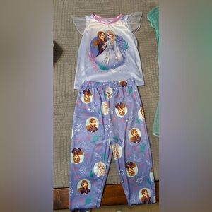 Girl’s Frozen Jammie’s